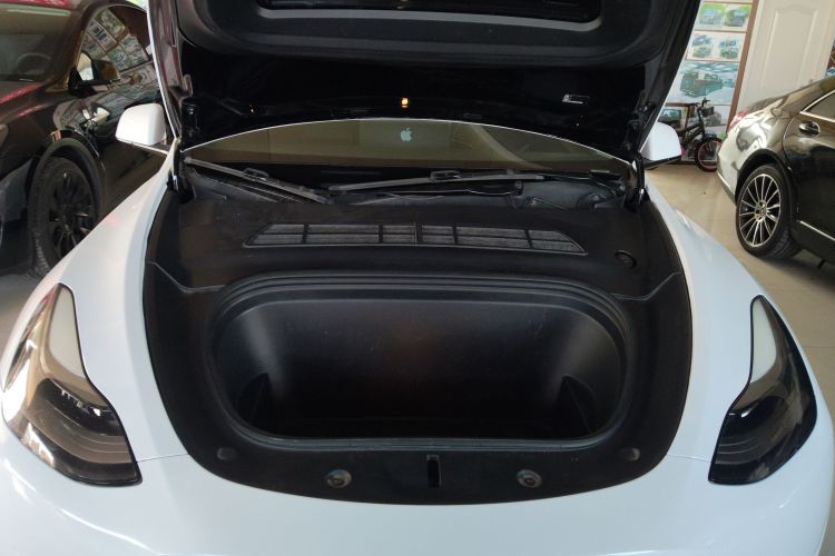 特斯拉 Model Y 2022款 后轮驱动版局部细节24