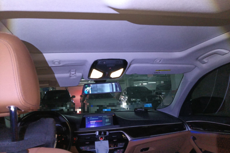 宝马5系 2018款 528Li 上市特别版局部细节22