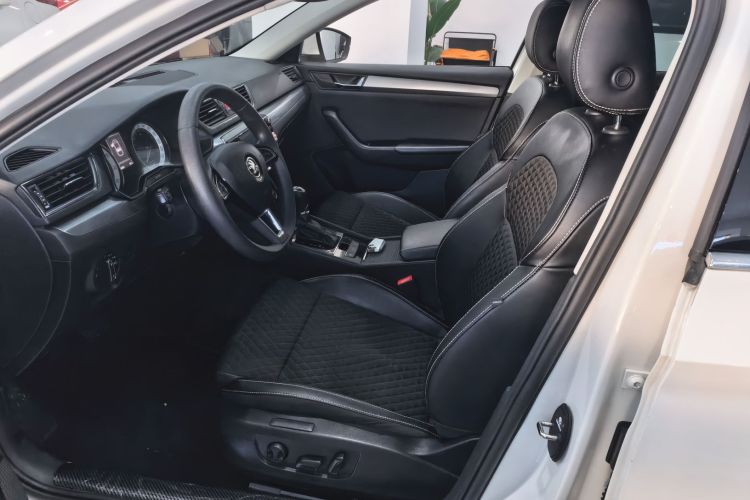 斯柯达 速派 2018款 TSI330 DSG舒适版 国V局部细节19