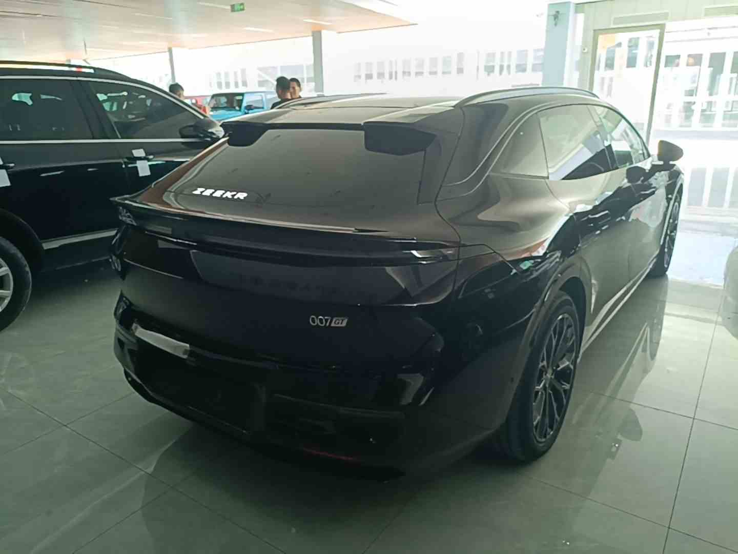 极氪007GT 2025款 后驱智驾版 75kWh(4)