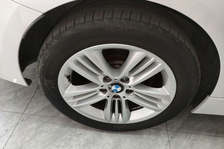 宝马3系 2017款 320Li 时尚型车身外观6008