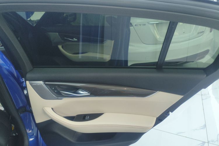 凯迪拉克CT5 2021款 28T 铂金运动型中控内饰7006