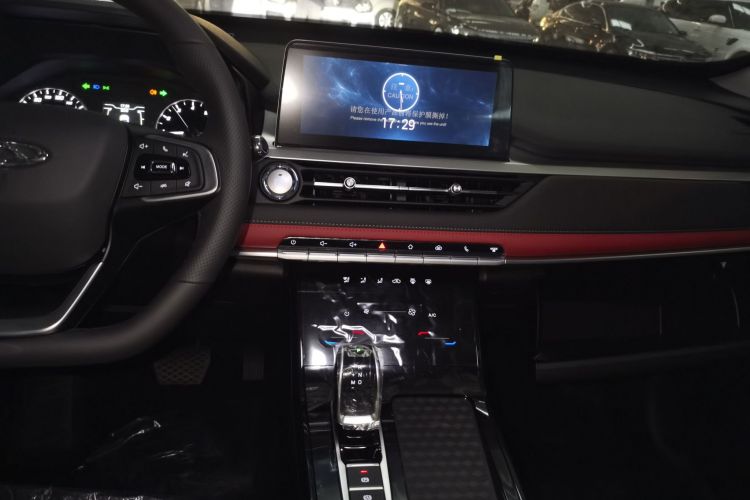 奇瑞 瑞虎7 2025款 卓越版  1.5T CVT全球版中控内饰16