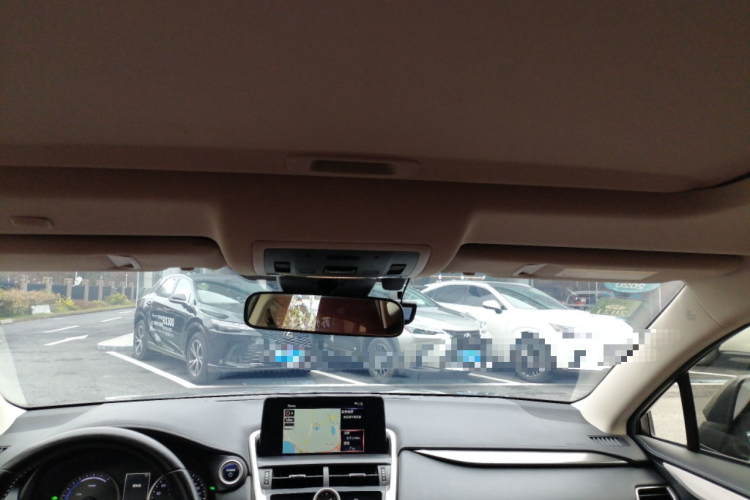 雷克萨斯NX 2018款 300h 前驱 锋尚版 国VI中控内饰22