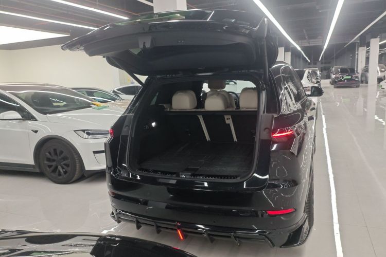 理想汽车 理想L7 2024款 Ultra机舱底盘23