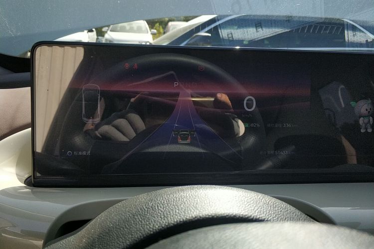 五菱汽车 五菱缤果 2023款 410km 灵犀尊享款中控内饰14