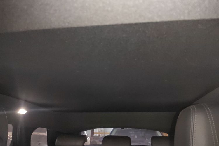 路虎 揽胜极光 2020款 249PS R-DYNAMIC S 运动版局部细节22