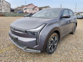 哪吒汽车 2023款 哪吒U-Ⅱ 400 U秀版 磷酸铁锂