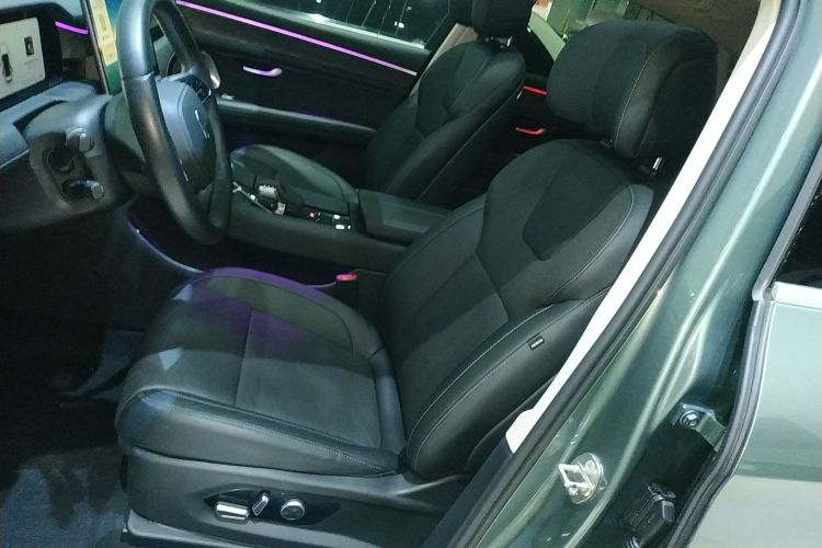 鸿蒙智行 问界M5 2022款 增程后驱标准版局部细节19