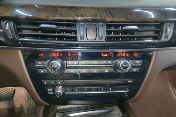 宝马X5(进口) 2017款 xDrive28i中控内饰16