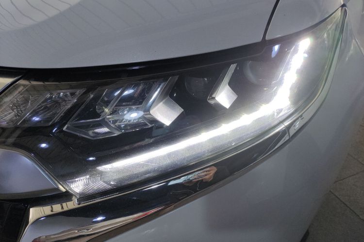 三菱 欧蓝德 2021款 2.4L 四驱致享版 7座局部细节36