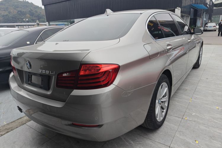 宝马5系 2017款 520Li 典雅型车身外观7