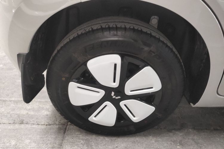 五菱汽车 宏光MINIEV 2025款 四门版 进阶款车身外观6008