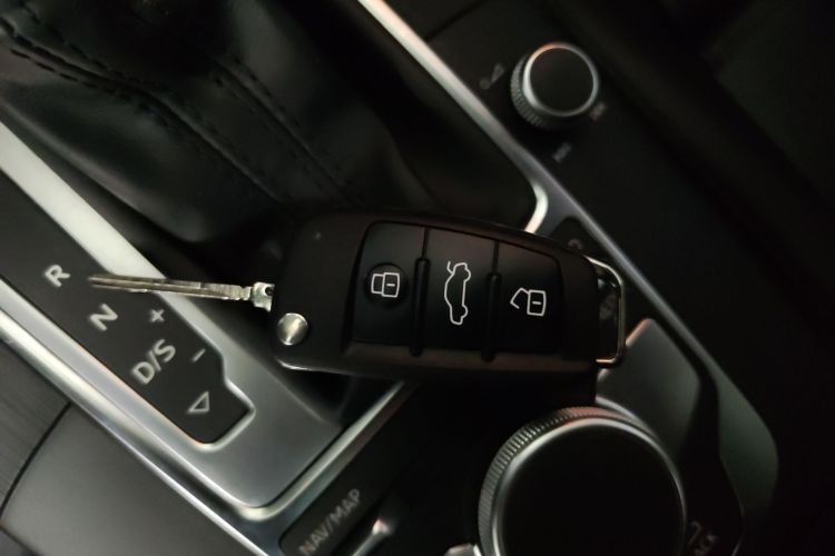 奥迪A3 2019款 Limousine 35 TFSI 运动型 国V中控内饰11