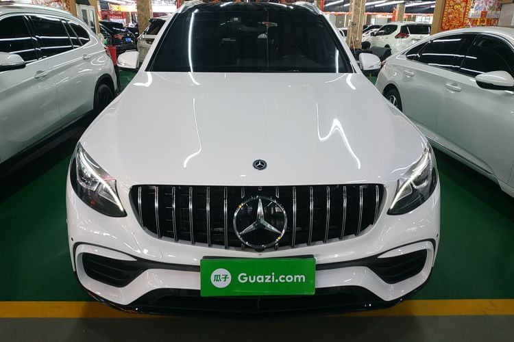 奔驰GLC 2018款 改款 GLC 260 4MATIC 动感型车身外观2