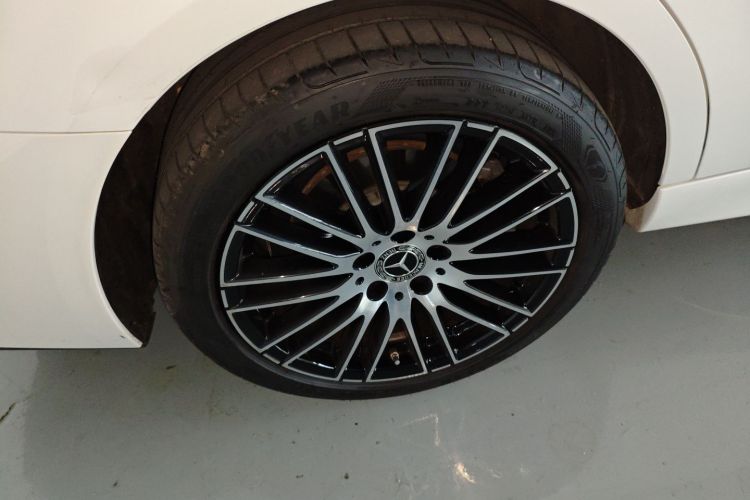 奔驰C级 2023款 C 260 L 运动版车身外观6008