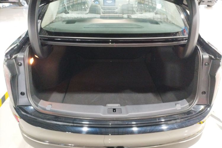 红旗E-QM5 2025款 500km 出行版局部细节23