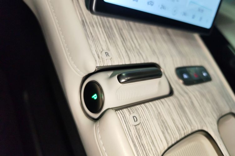 蔚来ES7 2022款 100kWh 首发版中控内饰18