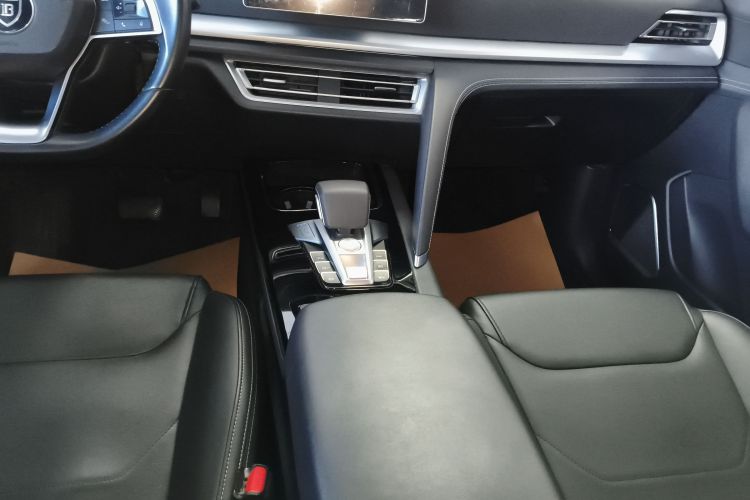 比亚迪 宋Pro 2019款 1.5T 自动精英型中控内饰18