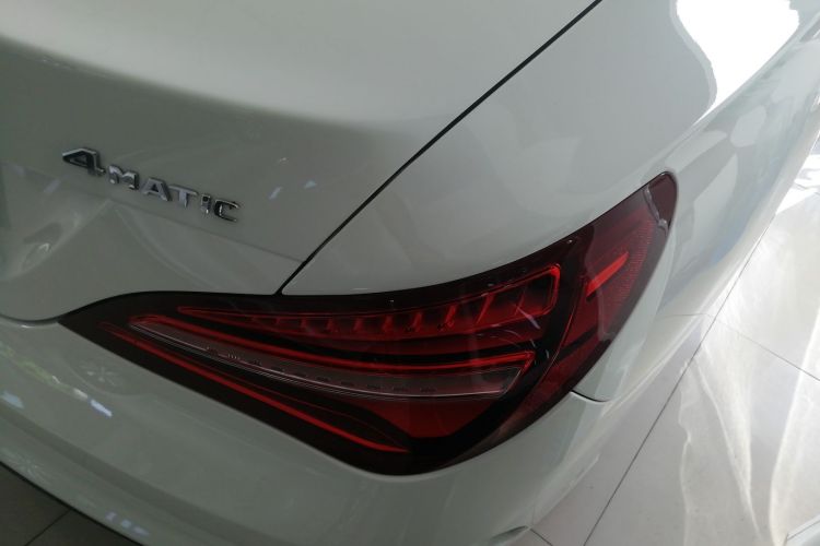 奔驰CLA 2017款 改款 CLA 220 4MATIC车身外观9