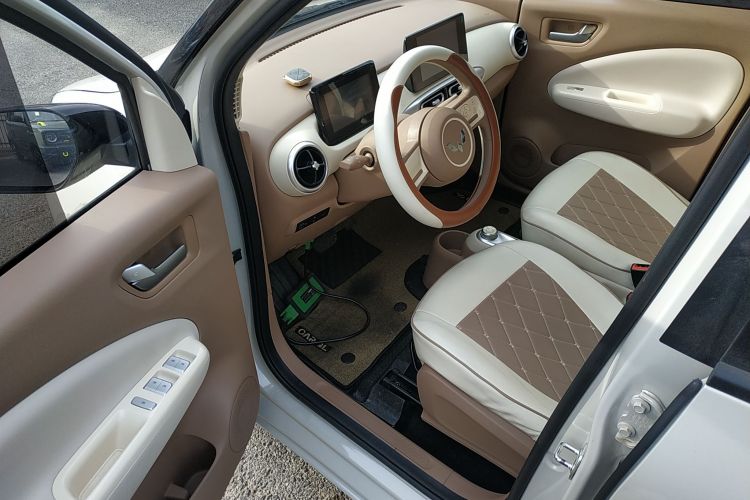 五菱汽车 宏光MINIEV 2025款 四门版 臻享+款中控内饰20