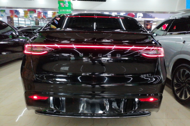 鸿蒙智行 智界R7 2024款 纯电 667km Max车身外观6