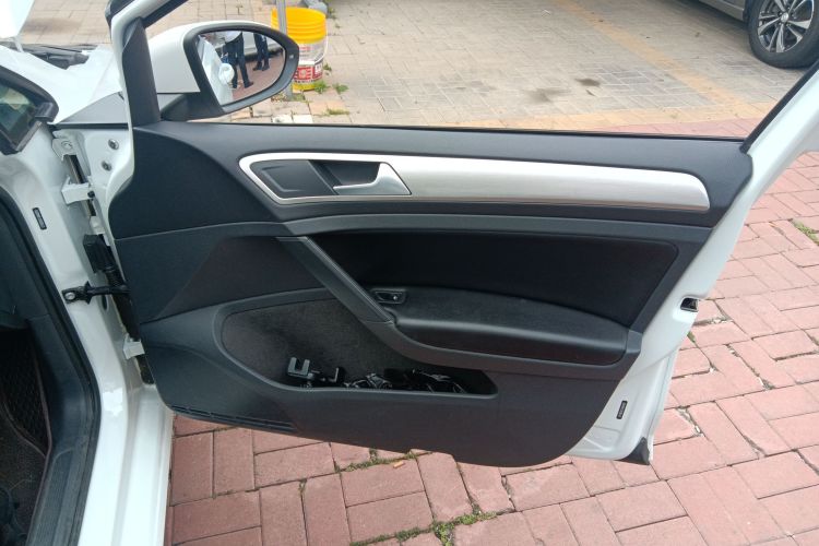 大众 高尔夫 2018款 1.6L 自动时尚型中控内饰7003