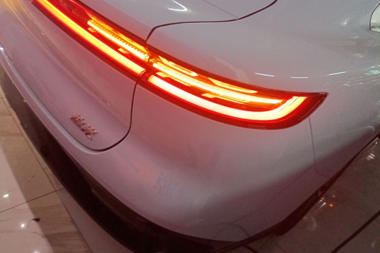 岚图汽车 岚图追光 2023款 四驱长续航版车身外观6006