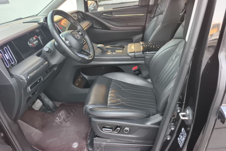 广汽传祺 传祺M8 2024款 大师系列 400T 至尊版中控内饰19