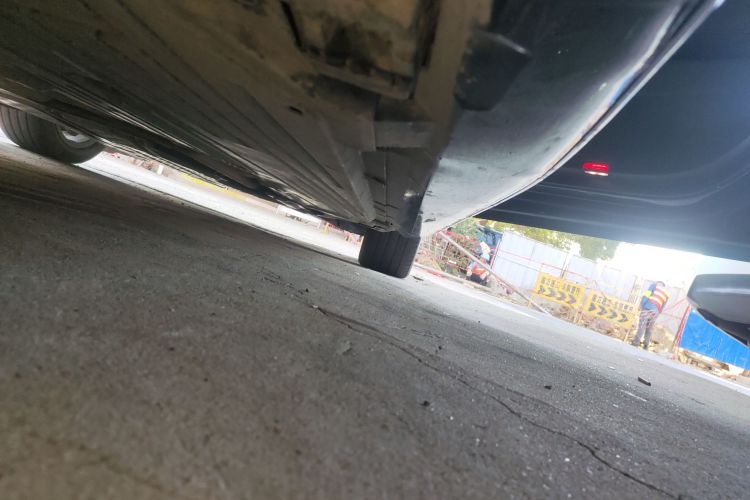 奔驰C级 2022款 改款 C 200 L 运动版局部细节9001