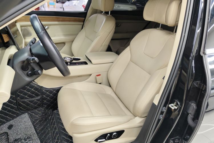 鸿蒙智行 问界M5 2022款 纯电四驱性能版局部细节19