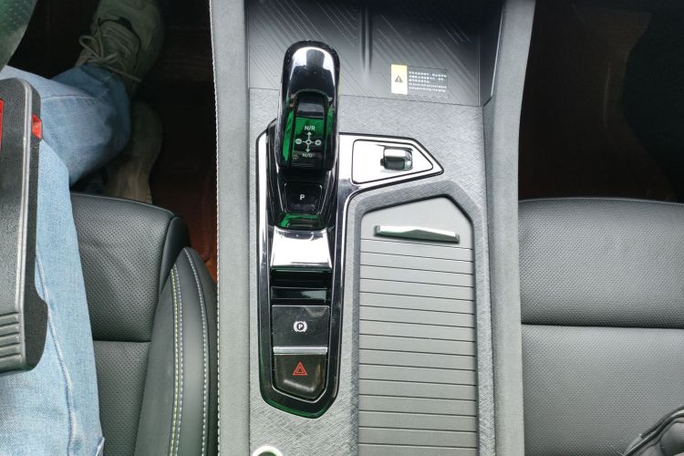 领克03 2023款 2.0TD DCT劲Pro中控内饰18