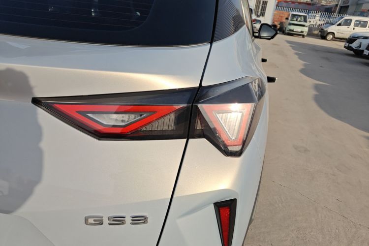 广汽传祺 传祺GS3 2023款 影速 270T 劲享版车身外观9