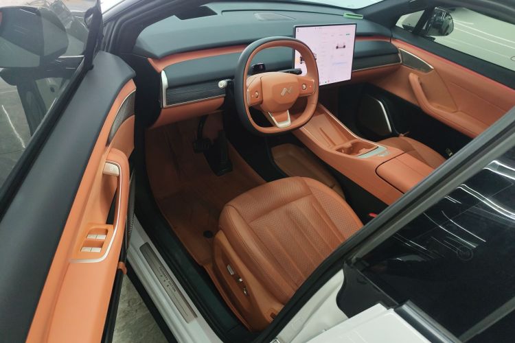 乐道L60 2024款 60kWh 后驱版中控内饰20