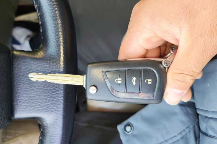 丰田 RAV4荣放 2011款 2.0L 自动豪华版中控内饰11