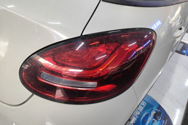 五菱汽车 五菱缤果 2023款 203km 轻享款车身外观9