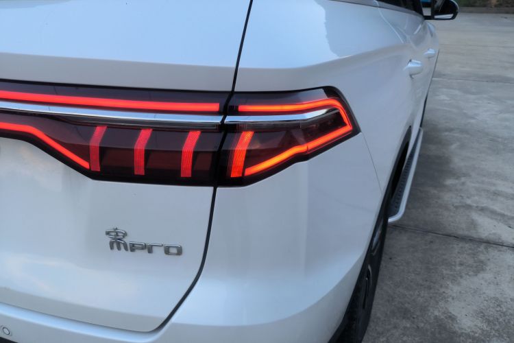 比亚迪 宋Pro 2019款 1.5T 自动精英型车身外观9