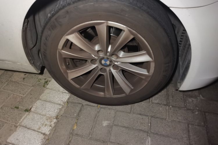 宝马5系 2011款 523Li 豪华型车身外观6007