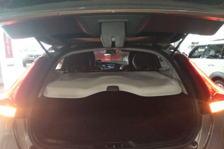 沃尔沃V40 2013款 2.0T 智雅版局部细节23