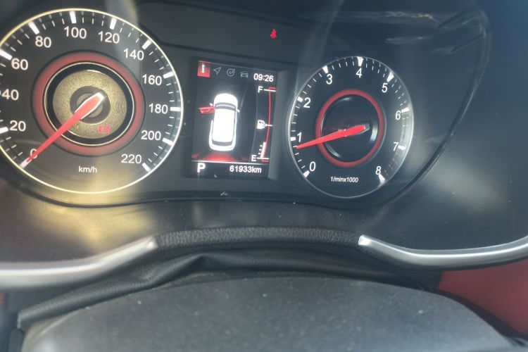 中华V3 2017款 1.5L 自动智能型中控内饰15