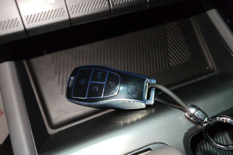 北京越野 北京BJ40 2024款 2.0D 全新刀锋英雄穿越者中控内饰11