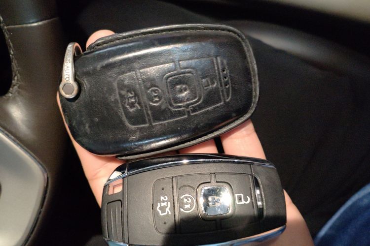 林肯MKC 2017款 2.0T 两驱尊雅版中控内饰7001