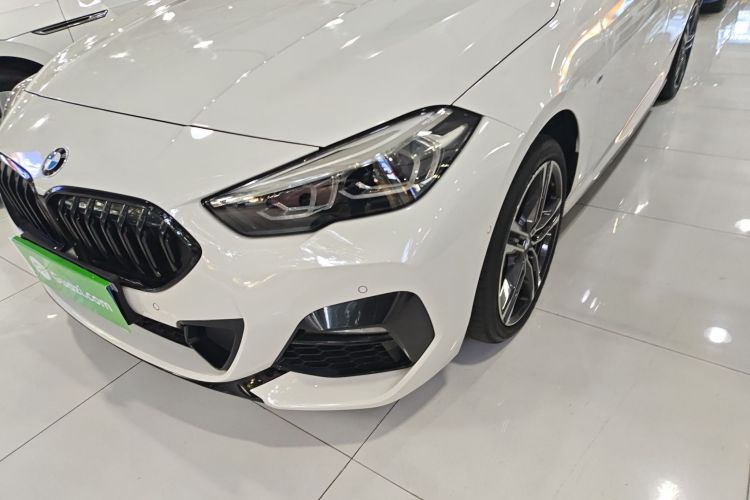 宝马2系(进口) 2021款 225i 四门轿跑车 M运动曜夜套装局部细节36