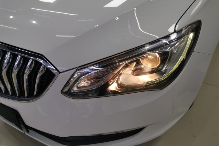 别克 英朗 2017款 15N 自动精英型局部细节36