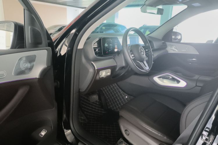 奔驰GLE 2020款 GLE 350 4MATIC 动感型中控内饰7003