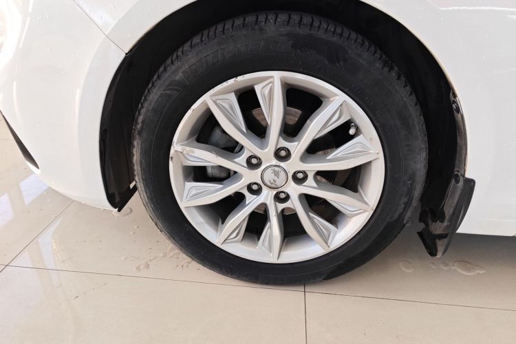 红旗H5 2018款 30TD 型动版车身外观6007