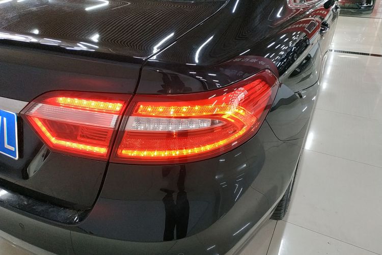 福特 金牛座 2018款 EcoBoost 245 卓越型 国V车身外观9