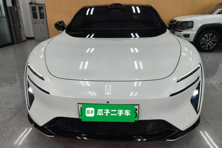 阿维塔06 2025款 Ultra纯电版车身外观2