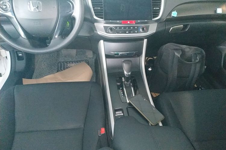 本田 雅阁 2015款 2.0L LX 舒适版局部细节18