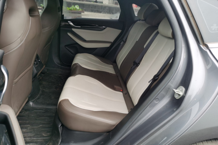 比亚迪 秦PLUS 2023款 冠军版 DM-i 55KM领先型中控内饰21